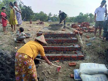 YCT funded to build a ladder for a lake in Tainnyo village, Myauk O Township